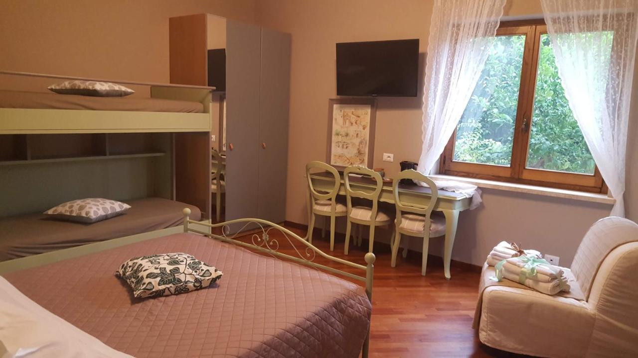 Il Nido Del Falco Bed & Breakfast Castel Gandolfo Bagian luar foto